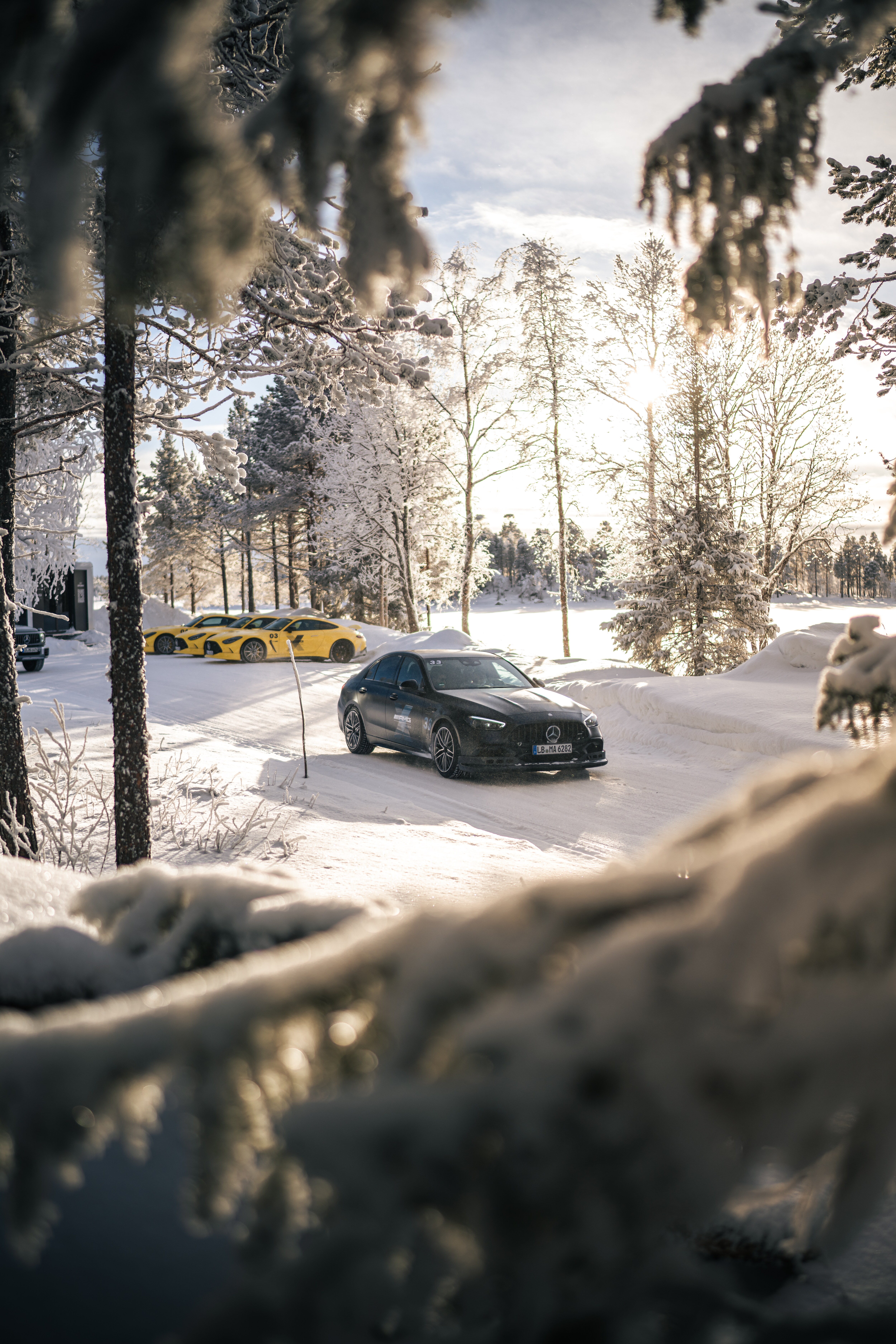 Mercedes-AMG Experience on ice Các bài luyện tập trên tuyết thuộc chương trình AMG Experience on Ice